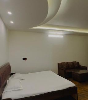 Bettiah Resort | Maa Resort And Hotel
