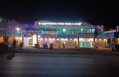 Robertsganj Hotel | Madhurima Food Park And Stay