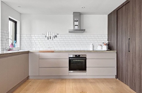 Bronte House | Magnificent 3BR Bronte Holiday House with Views