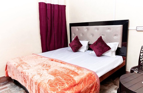 Naini Apartment | maha kumbh highseas hotel