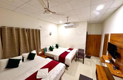 Pachmarhi House | MAHADEV Inn homestay
