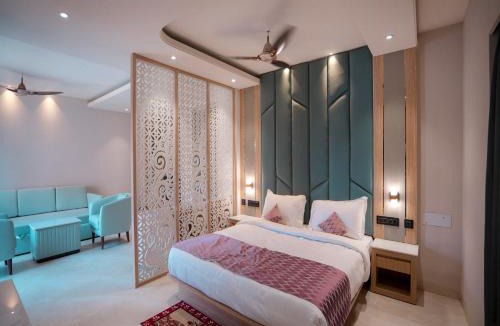 Banjara Hills Hotel | Mahak Suites