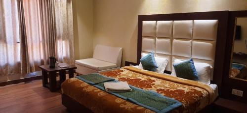 Jhakri Hotel | Mahesh Hotel