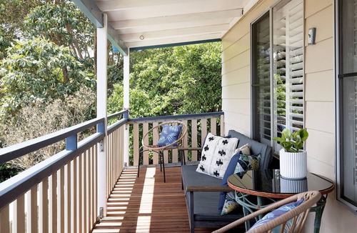 Fingal Bay House | Maluhia A – perfectly located, relaxed upstairs unit. Close to Fingal Beach!