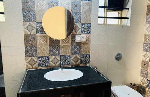 Mazal Waddo Hotel | Mamata Courtyard Anjuna