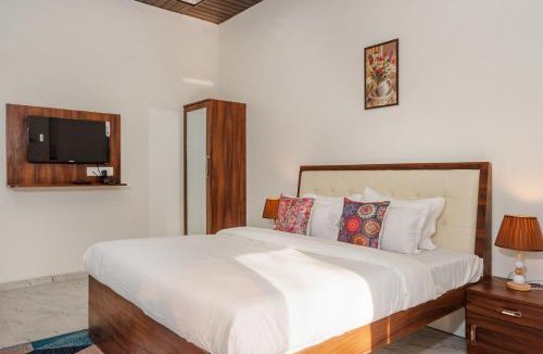 Khalapur House | Mango Serene by Roamigo