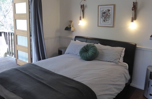 Tinonee Cabin | Mansfield on the Manning Banksia Cabin 1 - self contained riverfront cabin