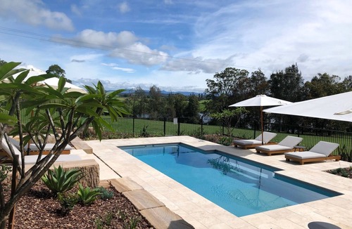 Tinonee Cabin | Mansfield on the Manning Banksia Cabin 1 - self contained riverfront cabin