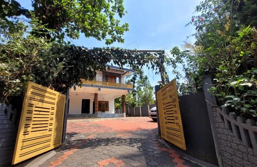 Virarajendrapet Apartment | Mansion House Retreat Homestay