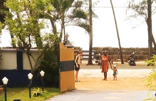 Kuzhuppilly Hotel | Mare Blu Resort