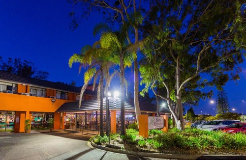 Homebush West Hotel | Markets Hotel