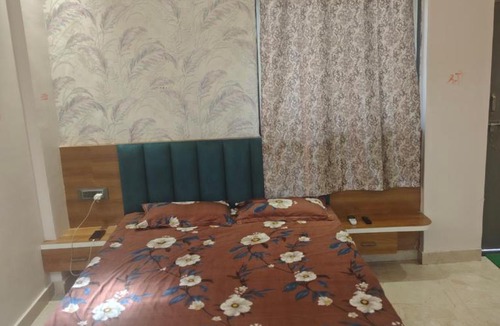 Akalkot House | Masuti Homestay AC Rooms for Swami Bhakts