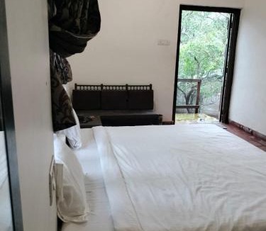 Matheran Bed & Breakfast | matheran Green field Resorts
