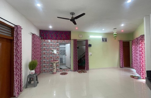 Mathura Bed & Breakfast | Mathura