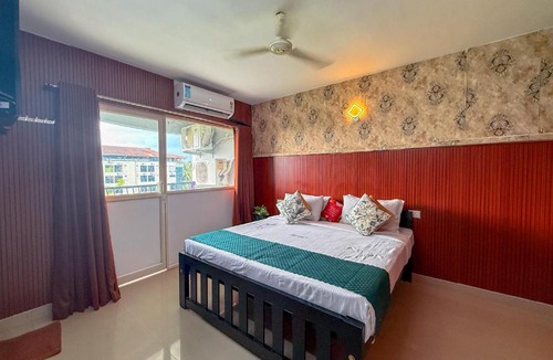 Nedumbassery Apartment | Mayflower Family Lounge -Cochin Airport
