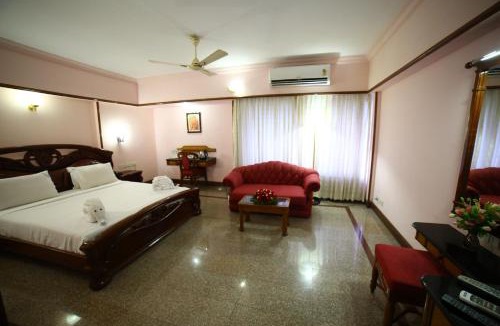Guruvayur Hotel | Mayura Residency