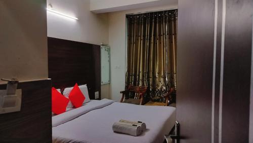 Bhagsu Nag Apartment | Mcleodganj Mountain View Royal india-cheapest hotel in McLeod Ganj- Near Dalai Lama temple 100m-best hotel on Temple Road!