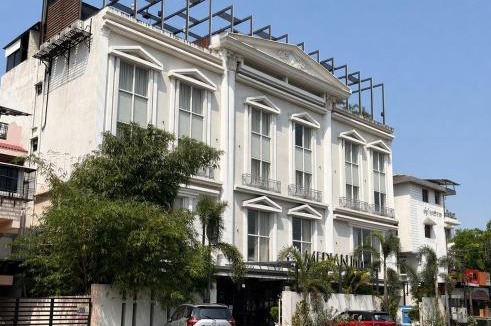 Nagpur Hotel | Median Inn