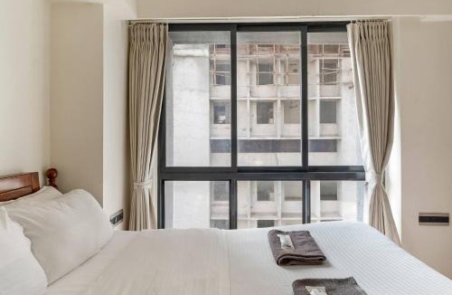 Kurla Apartment | Milano Cozy Studio in BKC with Lift Wi-Fi