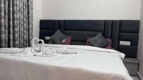 Orchha Bed & Breakfast | Millennium Suites