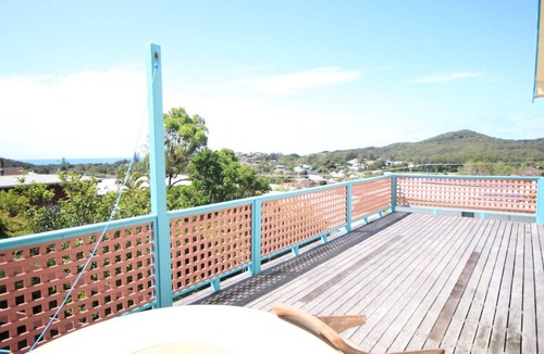 Scotts Head House | Mimosa Cottage - Family Beach Getaway
