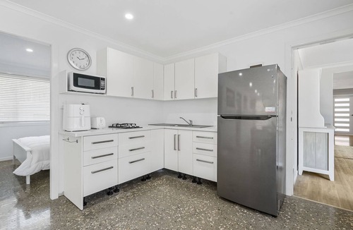 West Haven House | Mirror Bay - 6 bedroom holiday home with water view