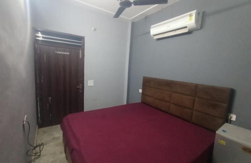 Phagwara Hotel | ML Homestays