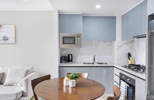 Sydney Olympic Park Apartment | Modern 1B1B @Sydney Olympic Park