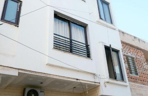 Vaishali Nagar Apartment | Modern 1BHK in Vaishali Nagar Jaipur Couple Friendly WiFi