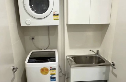 Zetland Apartment | Modern 1BR Apartment in Zetland – Walk to Shops & Cafés