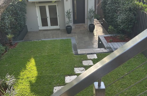 Balmain House | Modern balmain waterfront house with pool close to shops and restaurants