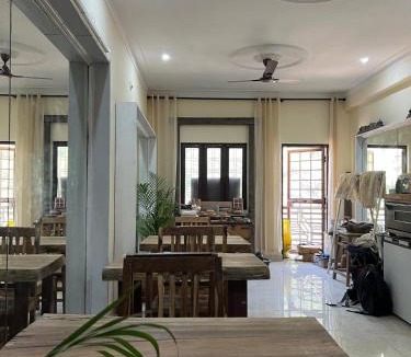 Paliyal Gaon Bed & Breakfast | Modern Monk BnB