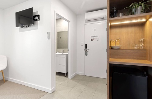 Callala Beach Apartment | Modern Queen Studio - 6 Min Walk to Callala Beach
