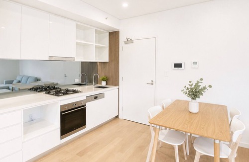 Zetland Apartment | Modern Studio in Zetland | Close to CBD, Airport & Green Square