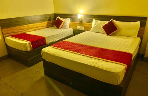 Thirukadaiyur Hotel | Mookambigai Hotels & Resorts