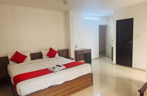 Devikolam Hotel | Moon Way