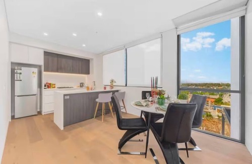 St. Leonards Apartment | Morden 2b2b apt St Leonards mins walk to metro