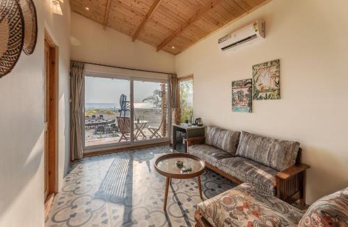 Morjim Resort | Morii by the sea - Morjim Beach