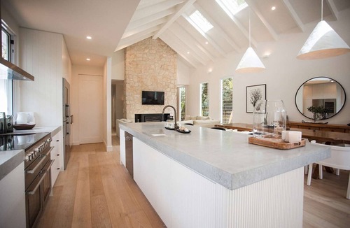 Pearl Beach House | Moso House with Heated Pool, Sauna + Cold Plunge
