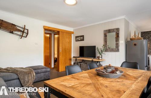 Thredbo Ski Chalet | Mowamba E2
