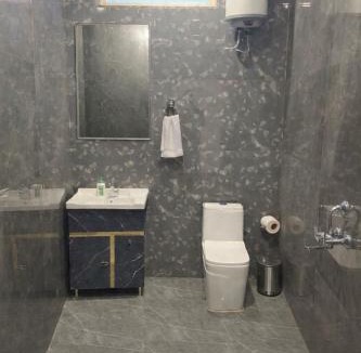 Faridabad Apartment | Mud Meadows - Peace and Tranquility 3br Farm