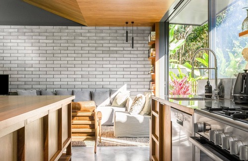 Ocean Shores House | Muli Muli - Modern Architectural
