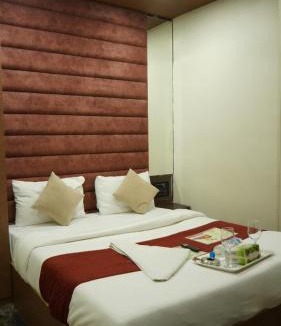 Andheri West Hotel | Mumbai - Hotel New Versova inn