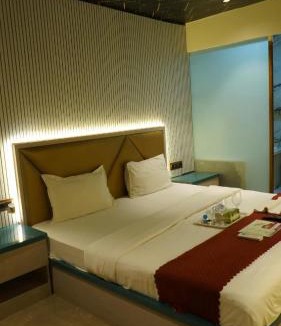Andheri West Hotel | Mumbai - Hotel New Versova inn