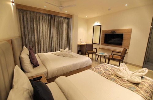 Udaipur Hotel | Mumbai House Express Udaipur