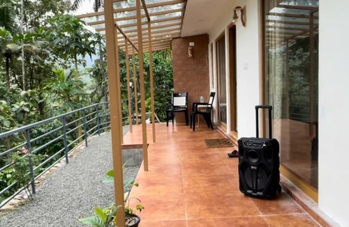 Elappara House | My Home Holiday Cottage, A Peaceful Place to Stay