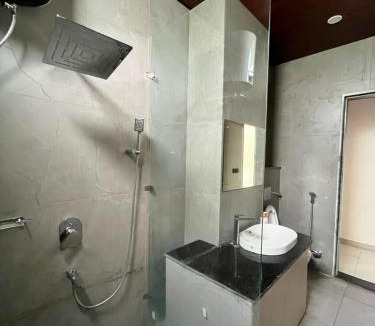 Pithoragarh Hotel | Nagarkoti Residency Inn