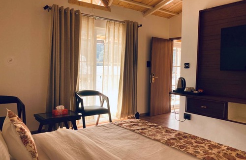 Mallital Cabin | NAINA LODGE