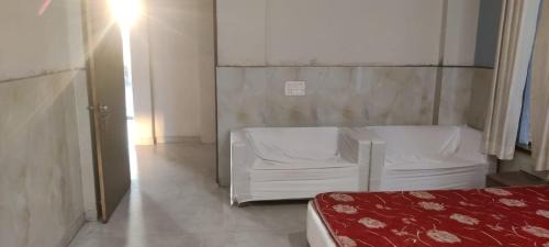 Bareilly Hotel | Naina mansion