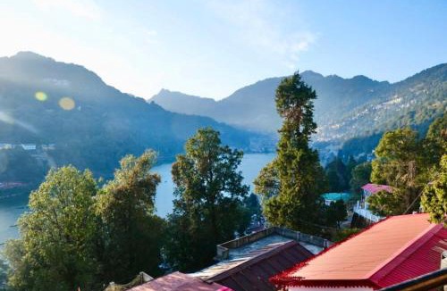 Nainital Bed & Breakfast | Nainital Lake View Stays